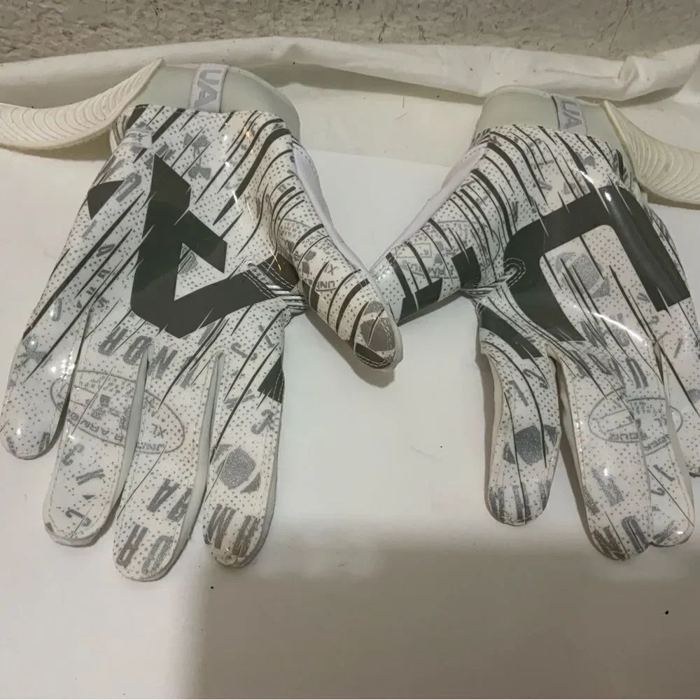 Under amour football gloves size sm